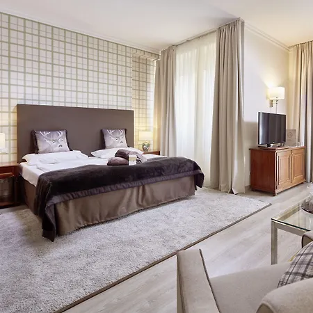 Alpenhaus Gasteinertal Otel 4*