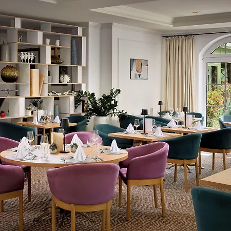 Alpenhaus Gasteinertal Готель 4*