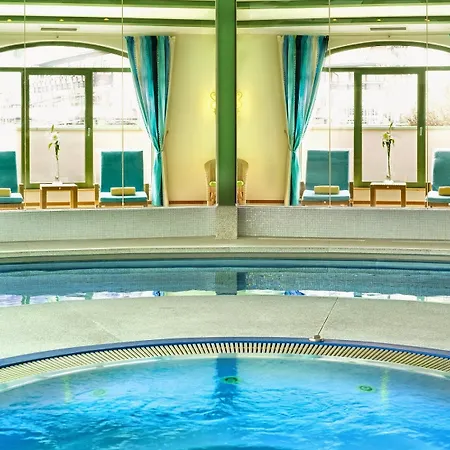 Alpenhaus Gasteinertal Otel 4*
